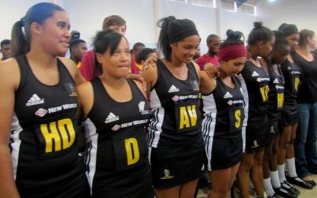 Onder 19A meisies netbalspan 